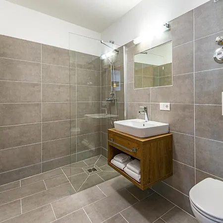 Apartment Graceful In Salzburg With Balcony *